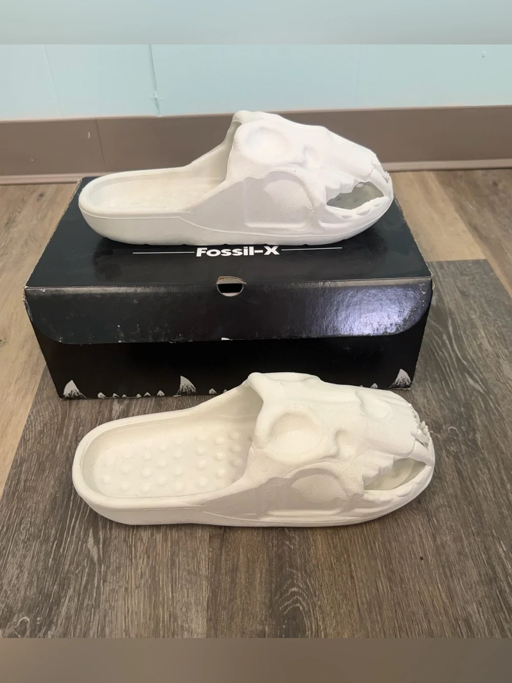 Kito Wares “Saber Tooth Slides” • NEW • Men’s Sz 12